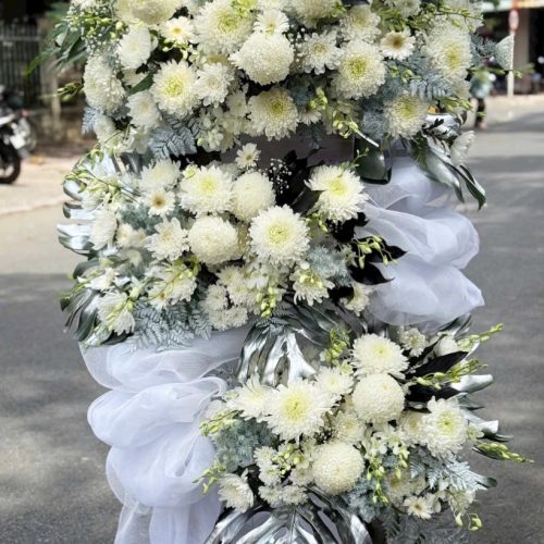 Vòng Hoa Ly Trắng Kính Viếng ,.Hoa Đám Tang Cần Thơ